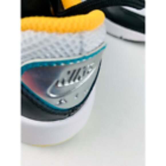 Nike Boys Air Max Excee D2N GS Sneaker Athletic CJ2002 100 Laser Chrome 5M New - Picture 8 of 8